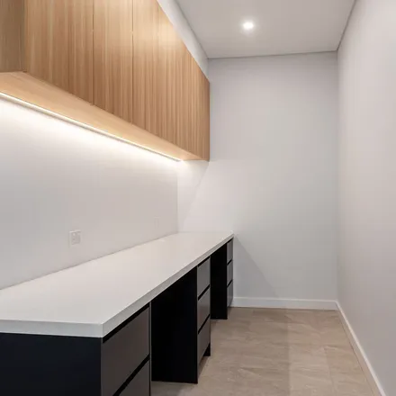Image 2 - Jack O'Sullivan Road, Moorebank NSW 2170, Australia - Apartment for rent