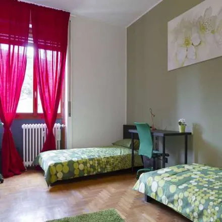 Image 8 - Scaringi, Viale Sabotino, 20135 Milan MI, Italy - Apartment for rent