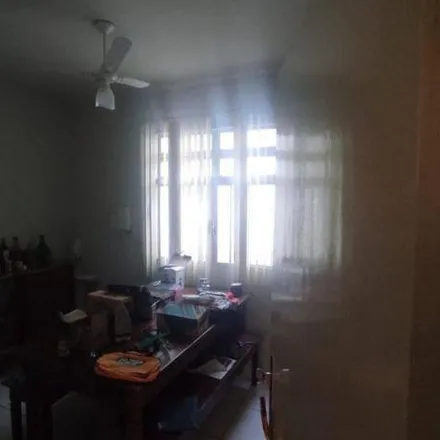 Rent this 12 bed house on Rua Teófilo Otoni in Vila Cruzeiro do Sul, Uberaba - MG