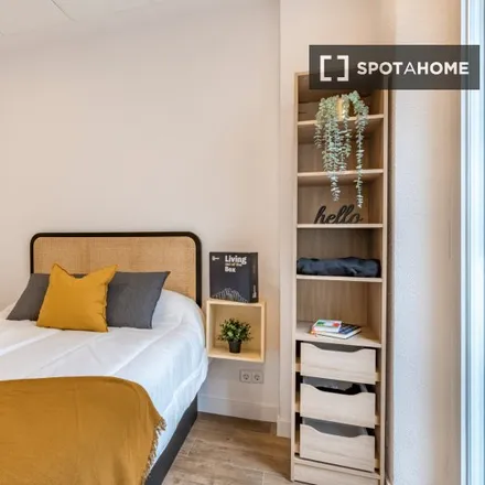 Rent this 15 bed room on Calle de Santiago Rusiñol in 28040 Madrid, Spain