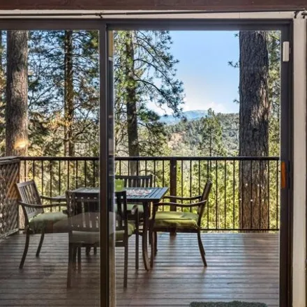 Image 7 - 12855 Mueller Drive, Groveland, Tuolumne County, CA 95321, USA - House for sale