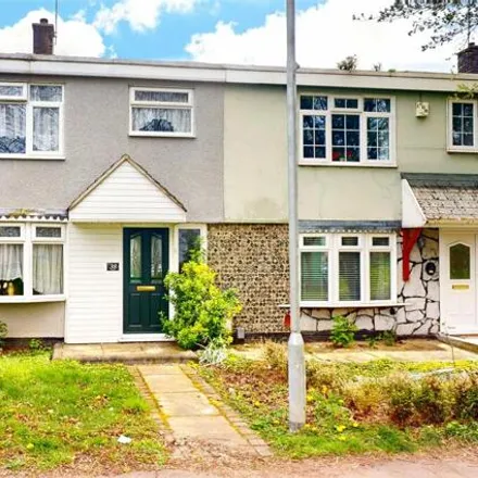 Buy this 3 bed townhouse on Fairsted in Basildon, Essex