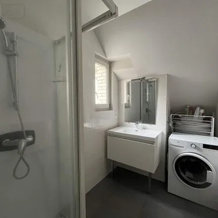 Image 3 - 29 Rue de Penhoët, 35706 Rennes, France - Apartment for rent