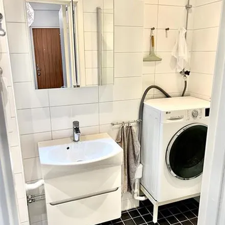 Rent this 2 bed apartment on Västra Kristinelundsvägen 33C in 33B, 33A