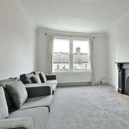 Rent this 3 bed apartment on 27 Gascony Avenue in London, NW6 4TE