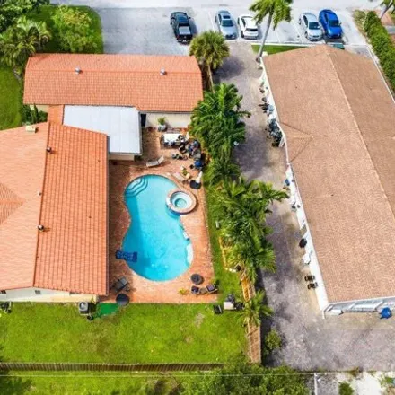 Buy this 5 bed townhouse on 819 Bond Way in Delray Beach, FL 33483