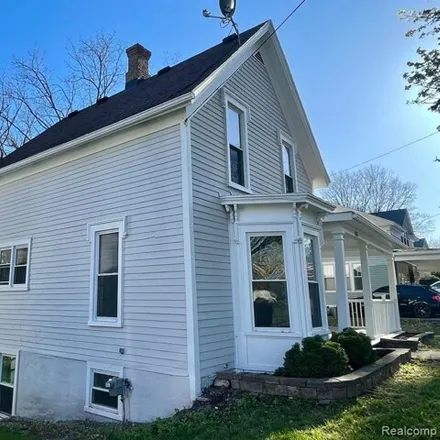 Image 4 - 558 East Saint Clair Street, Almont, Almont Township, MI 48003, USA - House for sale