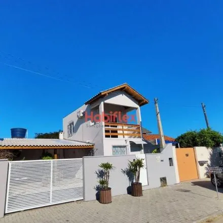 Buy this 1 bed house on Servidão Valdemiro José Vieira in Campeche, Florianópolis - SC