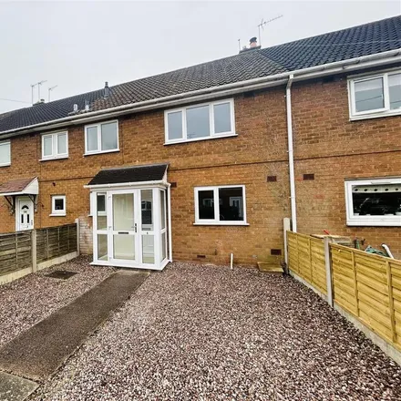 Rent this 3 bed townhouse on Dean Road in Smestow, WV5 0AE