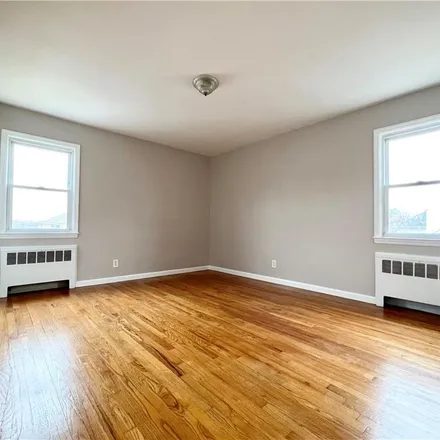 Rent this 3 bed apartment on 142 Mansion Avenue in Dunwoodie, City of Yonkers