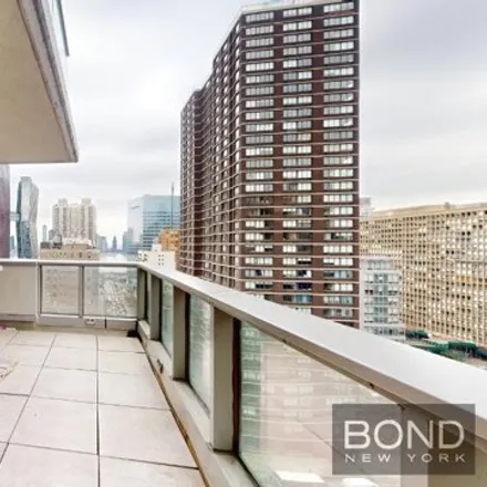 Rent this 4 bed apartment on Theater House in 237 East 34th Street, New York