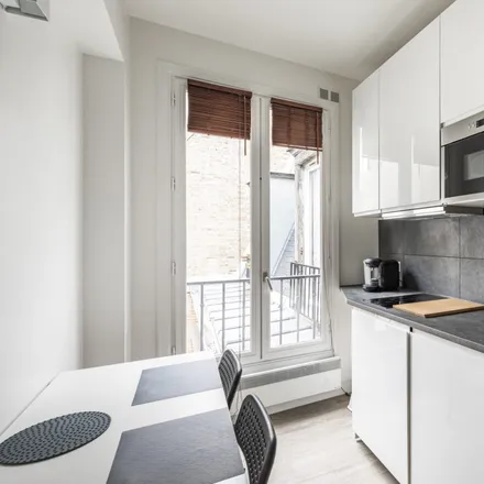 Image 9 - 37 Rue Pergolèse, 75116 Paris, France - Apartment for rent