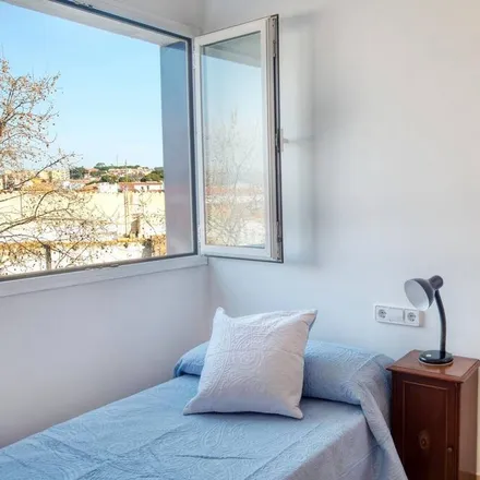 Rent this 3 bed apartment on 17230 Palamós