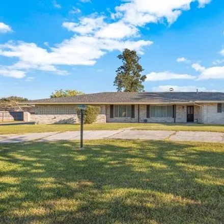 Buy this 3 bed house on 1604 Diane Drive in Sulphur, LA 70663