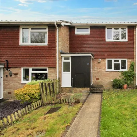 Rent this 3 bed townhouse on unnamed road in Alton, GU34 2JY