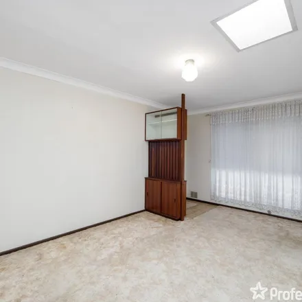 Image 9 - Berberis Way, Forrestfield WA 6058, Australia - Apartment for rent