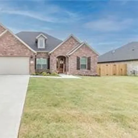 Rent this 4 bed house on 1698 Heritage Drive in Springdale, AR 72762