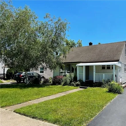 Rent this 3 bed house on 129 Peinkofer Drive in Buffalo, NY 14225