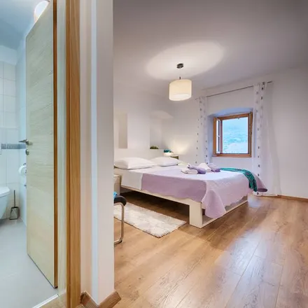 Image 6 - Grad Komiža, Split-Dalmatia County, Croatia - Apartment for rent
