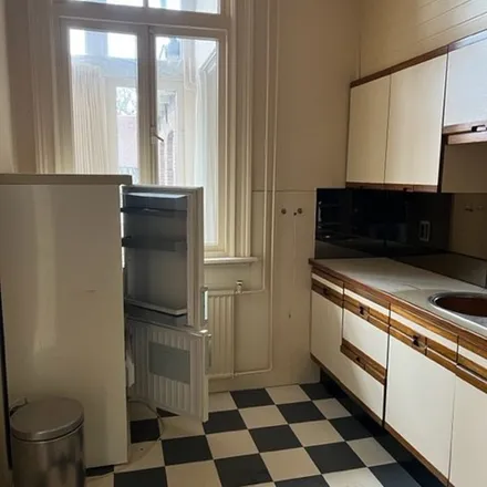 Rent this 3 bed apartment on Paradijslaan 81B in 3034 SH Rotterdam, Netherlands