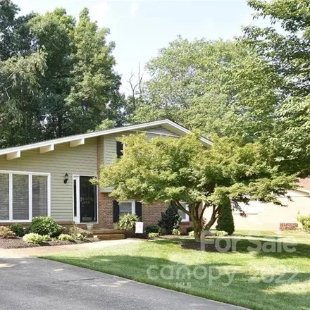Buy this 3 bed house on 2370 23rd Avenue Drive Northeast in Hickory, NC 28601
