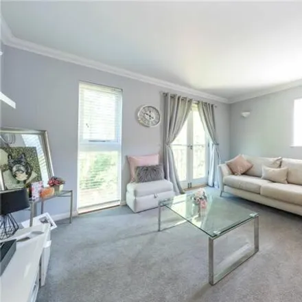 Image 3 - Kings Walk, Penenden Heath, ME14 1GQ, United Kingdom - Apartment for sale