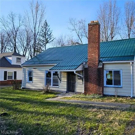 Image 1 - 4035 Lancaster Road, South Euclid, OH 44121, USA - House for sale
