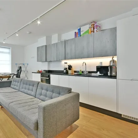 Image 2 - 19 Charlton Road, London, SE3 7HB, United Kingdom - Apartment for rent