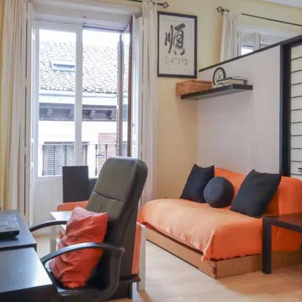 Rent this 1 bed apartment on Calle de la Fresa in 28012 Madrid, Spain