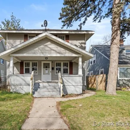Buy this 3 bed house on 419 Dickinson Street Southeast in Grand Rapids, MI 49507