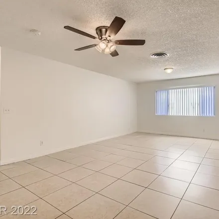 Image 4 - 2928 Black Forest Drive, Las Vegas, NV 89102, USA - House for rent