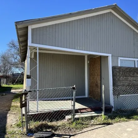 Buy this 1 bed house on cruise America in 1818 South Brazos Street, San Antonio