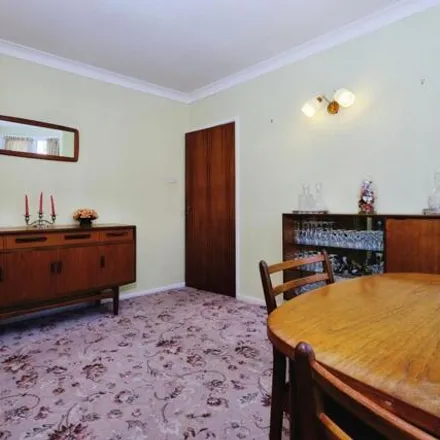 Image 4 - Green Oak Road, Sheffield, S17 4FS, United Kingdom - Duplex for sale