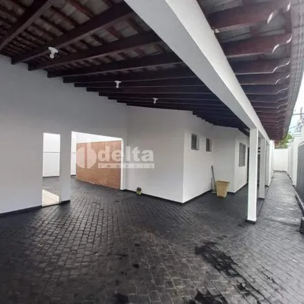 Rent this 5 bed house on Rua Polidoro de Freitas Rodrigues in Vigilato Pereira, Uberlândia - MG
