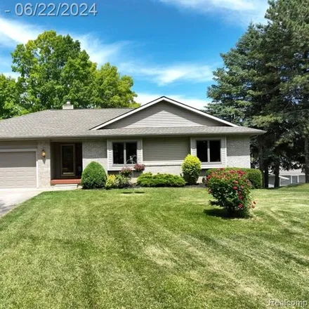Buy this 5 bed house on 2839 Island Point Dr in Michigan, 48455