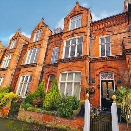 Buy this 6 bed townhouse on Lonsdale Villa in Lonsdale Road, Scarborough