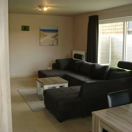 Rent this 3 bed apartment on Bakkerij Thomas in Izegemsestraat 61, 8860 Lendelede