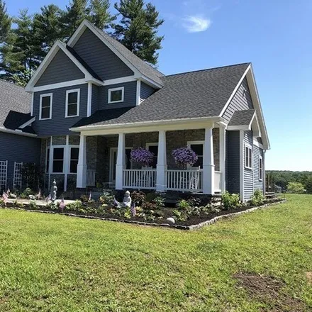 Buy this 4 bed house on 667 Reservoir Road in Lunenburg, Worcester County