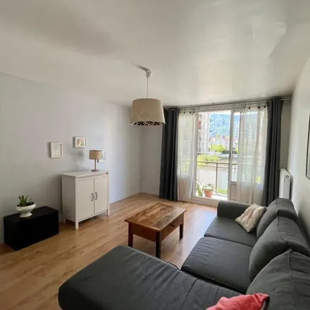Rent this 2 bed apartment on 43 Rue des Eaux Claires in 38100 Grenoble, France