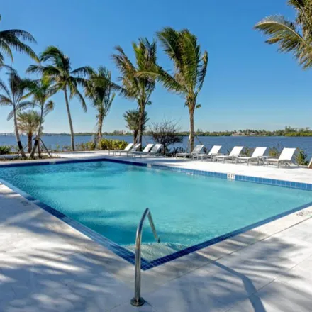 Image 4 - 2520 South Ocean Boulevard, Palm Beach, Palm Beach County, FL 33480, USA - Apartment for rent