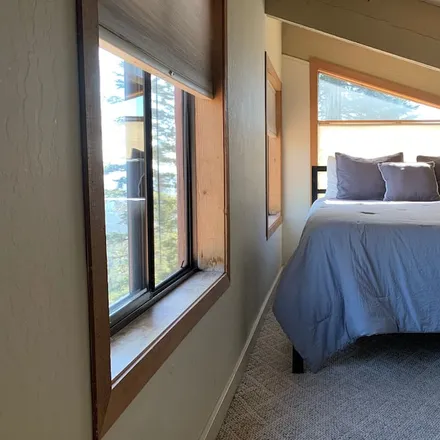 Rent this 3 bed condo on Mammoth Lakes in CA, 93546