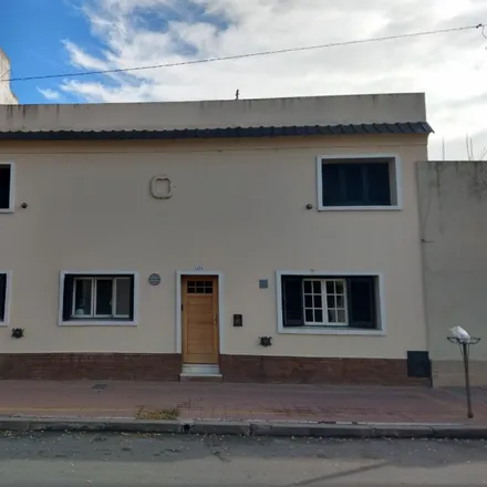 Buy this studio house on Burgos 478 in Norte, 7300 Azul