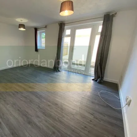 Image 3 - Woodpecker Way, West Northamptonshire, NN4 0QP, United Kingdom - Apartment for rent