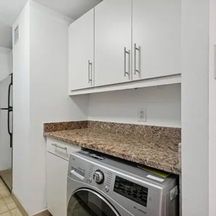 Image 5 - Parc Rittenhouse, 225 South 18th Street, Philadelphia, PA 19103, USA - Condo for sale