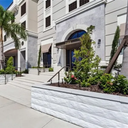Buy this 4 bed condo on Ciro's Speakeasy and Supper Club in 2109 Bayshore Boulevard, Tampa