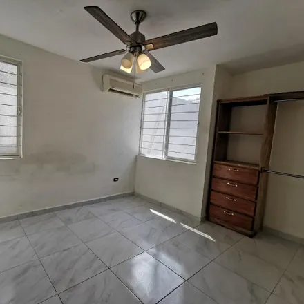 Rent this studio house on Calle la Comparsita in Residencial Roble, 66418 San Nicolás de los Garza