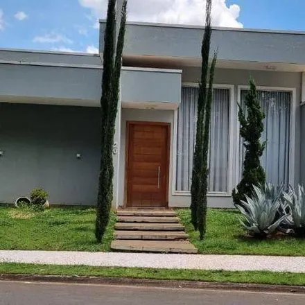 Buy this 3 bed house on Avenida Geraldo Ballone in Paulínia - SP, 13140-574