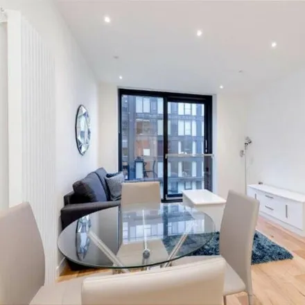 Image 5 - 18 Simpson Loan, City of Edinburgh, EH3 9GQ, United Kingdom - Apartment for rent
