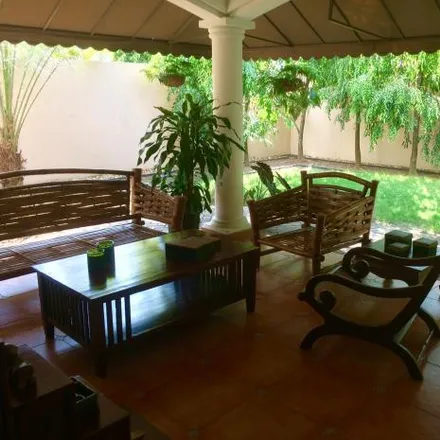 Rent this 3 bed house on Calle Mira Mar in Parque Lefevre, Panamá