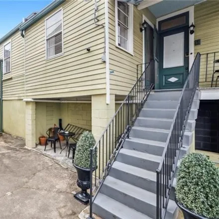 Image 2 - 906 6th Street, New Orleans, LA 70115, USA - House for sale
